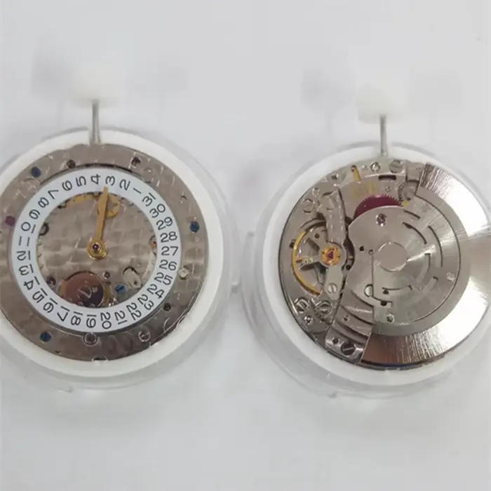Mouvement mécanique automatique Dandong Super VR3135 avec balancier bleu