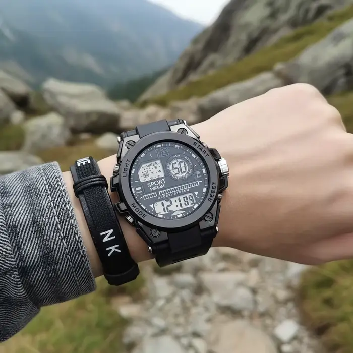 Montre électronique multifonctionnelle tendance pour hommes