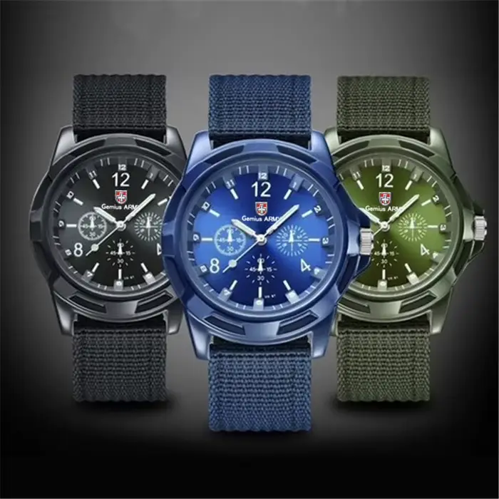 Montre de sport homme en acier inoxydable avec bracelet nylon robuste et élégant pour entraînements et occasions spéciales