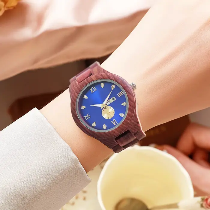 Montre-bracelet en bois pour femme