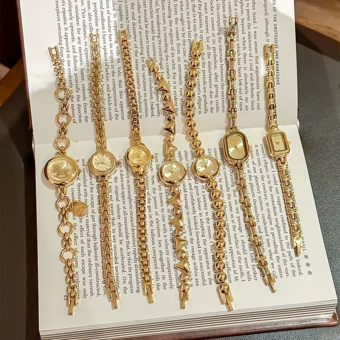 Montre de luxe pour femmes et jeunes filles