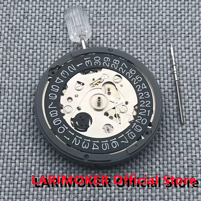 LARIMOKER disque noir de haute précision avec affichage de la Date blanche montre mécanique automatique pour hommes