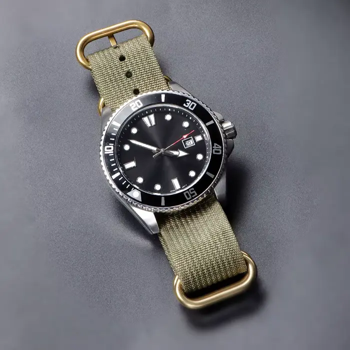 Bracelet de montre en nylon durable avec boucle dorée 18mm 20mm 22mm 24mm pour Omega pour Seiko