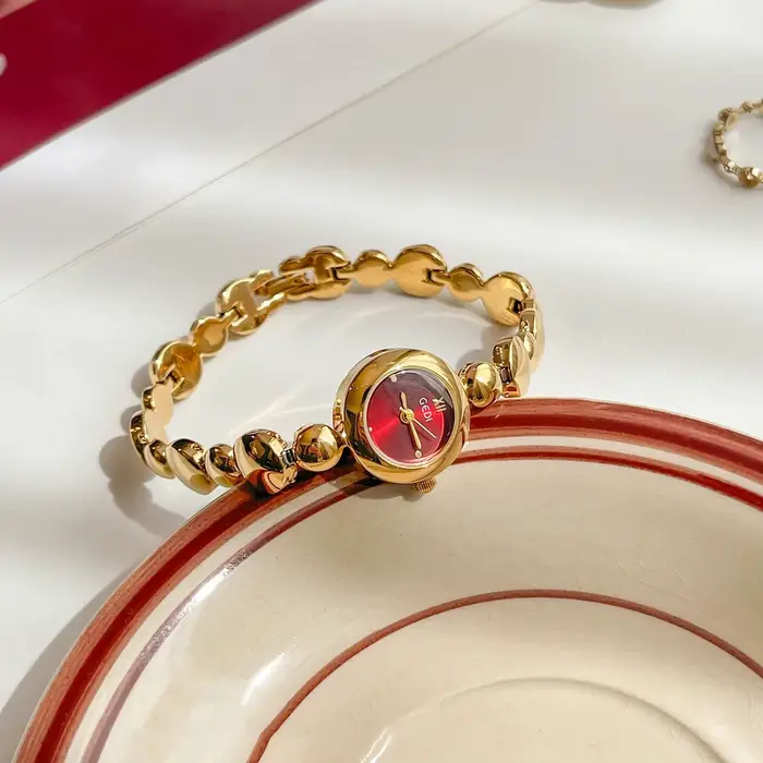 Montres de luxe rétro pour femmes