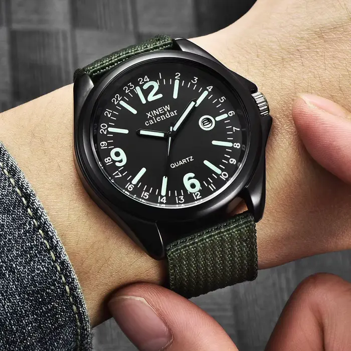 Montre à quartz avec bracelet en nylon pour homme