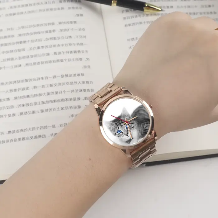 Montre-bracelet à quartz avec logo de la famille pour femme