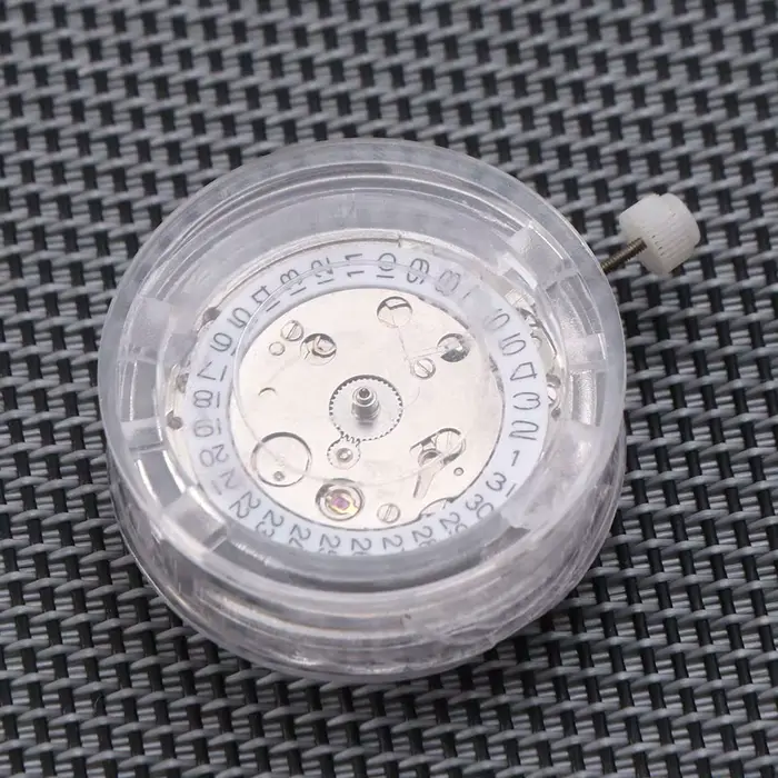 Mouvement de montre mécanique 2813 avec calendrier simple pour montres automatiques à offrir pour homme et femme pour différentes occasions