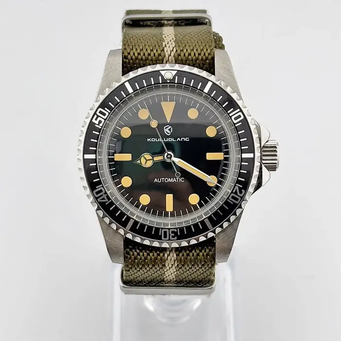 Montre de plongée rétro pour hommes