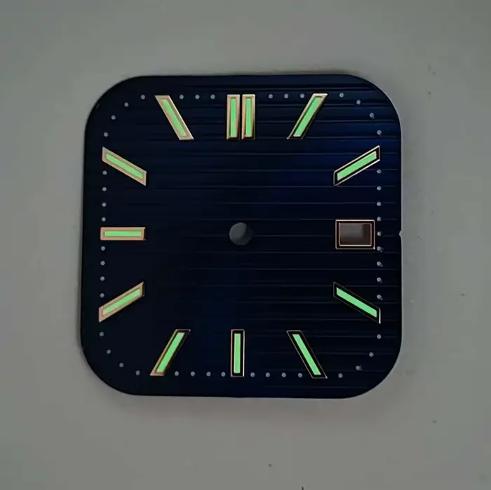 Cadran de montre carré rayé sans logo 29