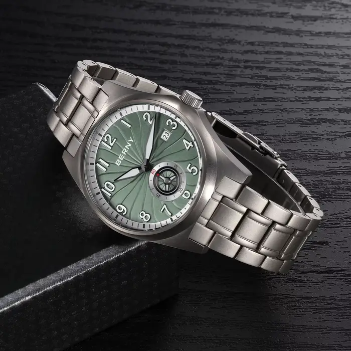 Montre en titane BERNY automatique pour hommes avec mouvement Seagull ST1731 résistante à l'eau pour diverses occasions et activités de tous les jours