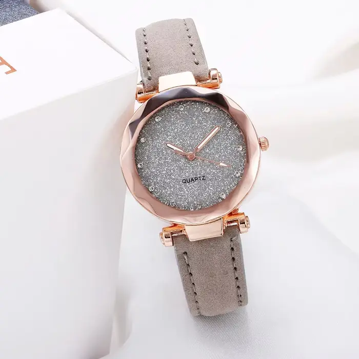 Montre en or rose avec strass pour femmes, élégante et sophistiquée pour occasions spéciales et tous les jours