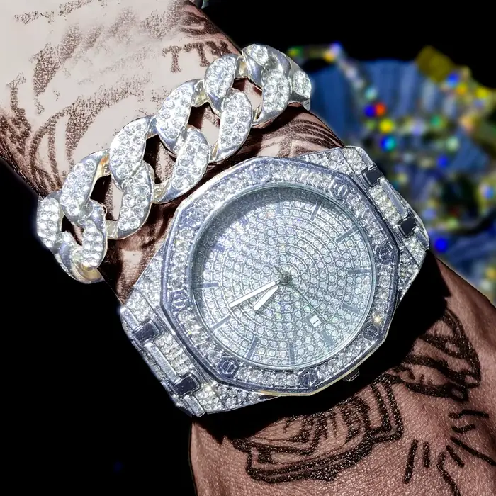 Nouveau luxe cool hommes montre style de rue strass