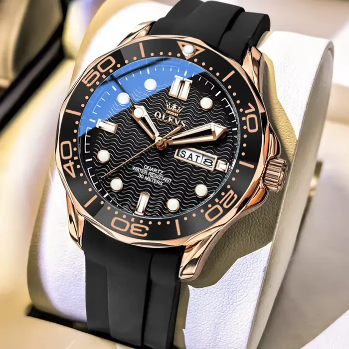 Montre OLEVS à Quartz pour Hommes, Lumineuse, Étanche à 30M, Bracelet en Silicone, Boîtier en Acier Inoxydable, Pour Pilotes et Activités Extérieures