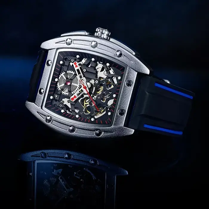 Montre mécanique automatique squelette sportive avec boucle ardillon et résistance à l'eau pour homme et femme occasions spéciales