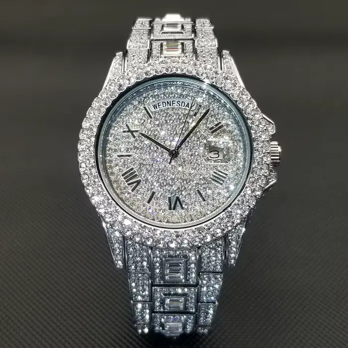 Date jour diamant montre pour hommes de luxe en acier inoxydable Style de rue glace sur montre-bracelet Hip Hop argent Bling étanche horloge cadeau