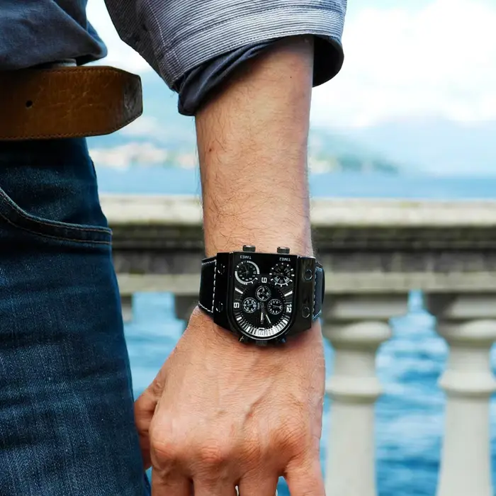 Oulm – montre de luxe en cuir pour hommes