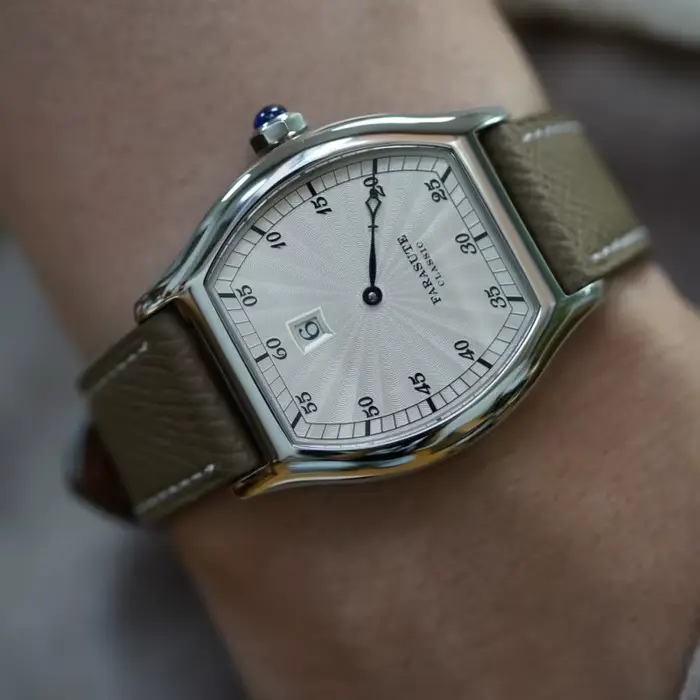 FARASUTE rétro luxe hommes montre automatique saut heure