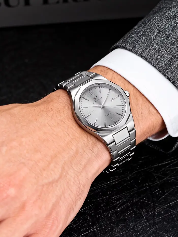 Montre à bracelet en acier pour homme