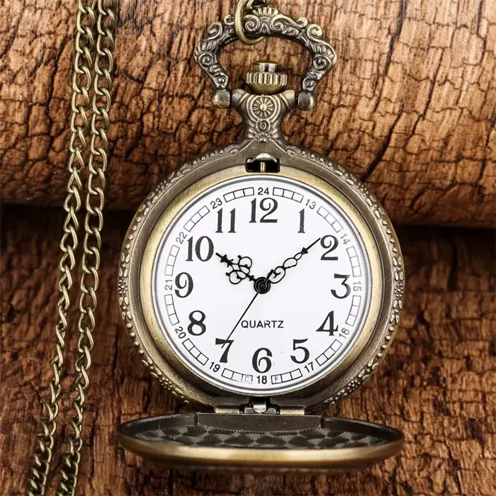 Montre de poche vintage Tour Eiffel Paris à quartz avec chaîne