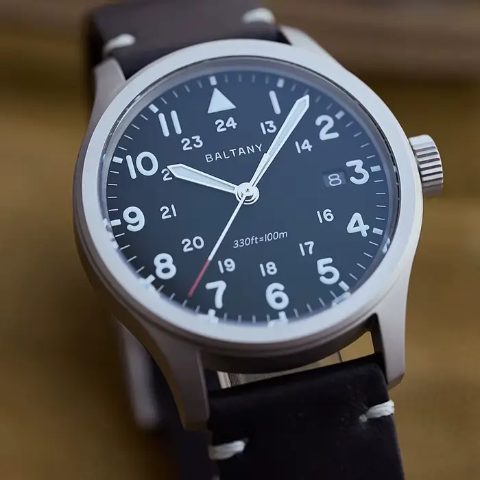 Montre à quartz militaire Baltany S2082, date, batterie, étanche 100M, rétro, en cuir, pour le travail, le bureau, usage quotidien, grands chiffres