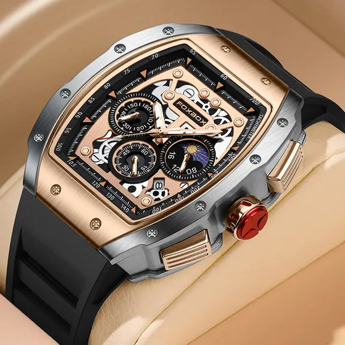 Montre de sport 2026 homme style militaire résistante à l'eau chronographe quartz élégante pour affaires et occasions spéciales