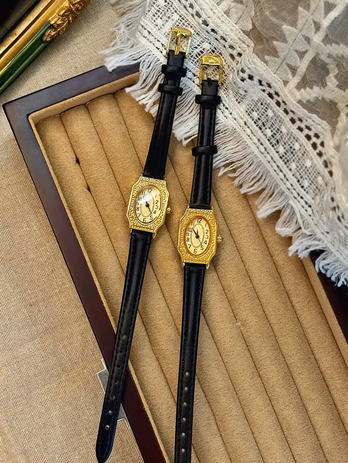 Montre à Quartz Élégante et Délicate Style Rétro Français Dorée Bracelet Cuir Occasions Spéciales