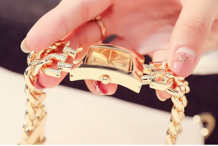 G & D-Montre-bracelet à quartz double bracelet pour femme