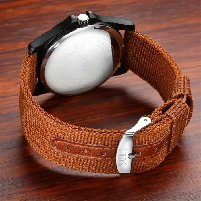Montres de sport décontractées pour hommes