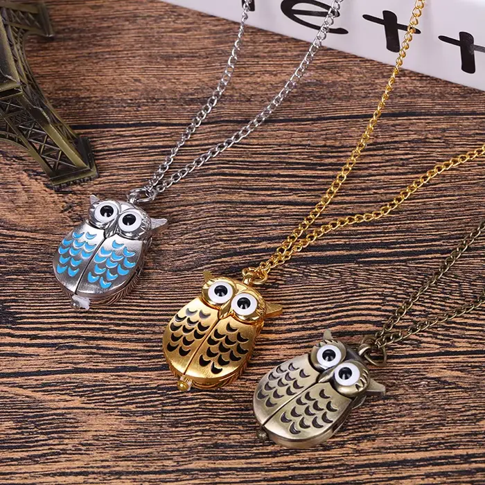 Montre de poche rétro avec motif hibou