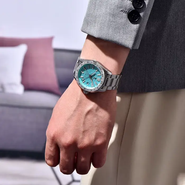 Montre mécanique en verre saphir pour homme