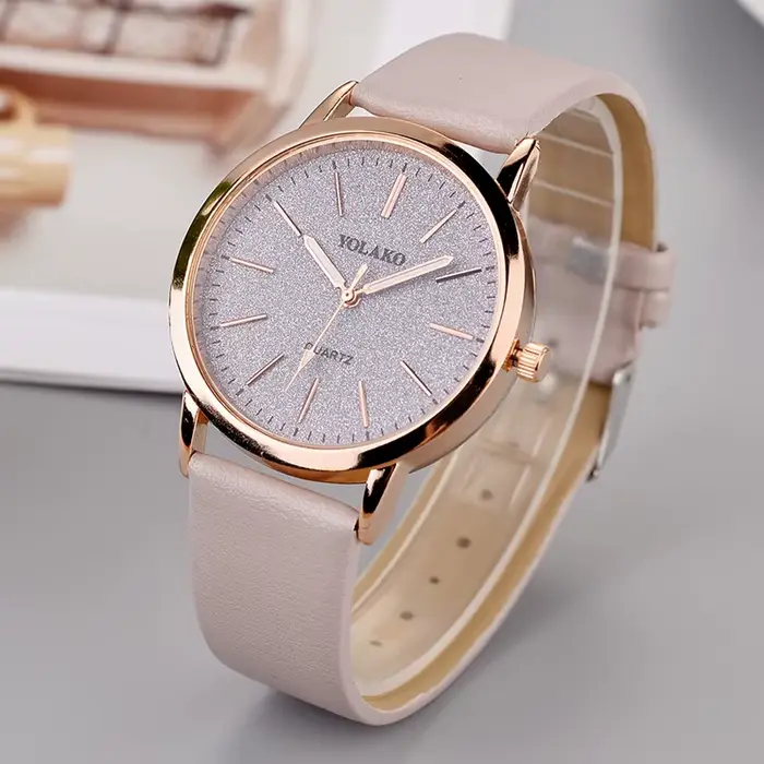 Montre à Quartz pour Femme Stylish Bracelet en Cuir Casual Rond Analogique Digital Occasions Spéciales