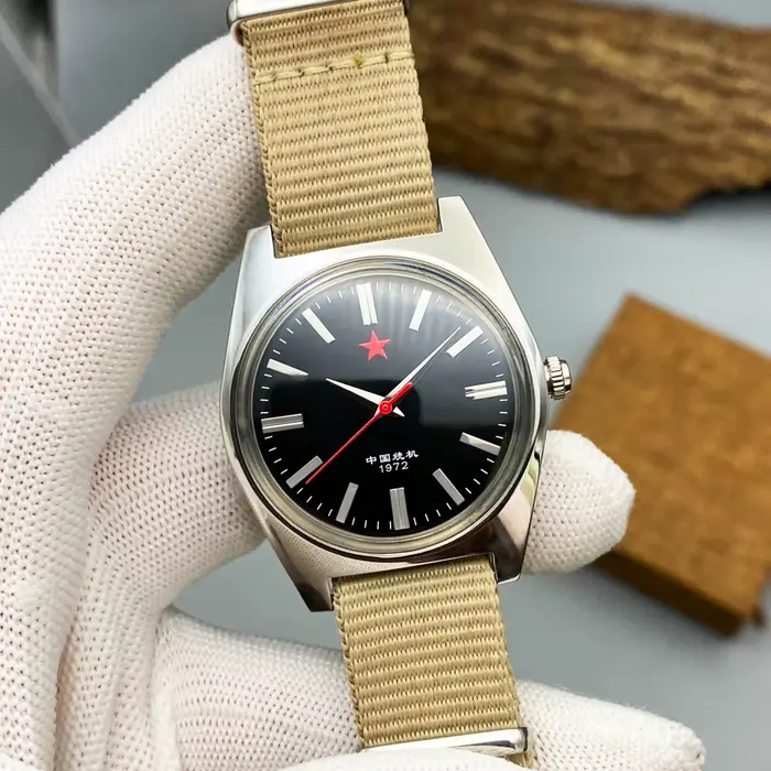 Montre mécanique HEIMDALLR rétro pour homme avec mouvement manuel, bracelet en cuir pour occasions spéciales et cadeaux
