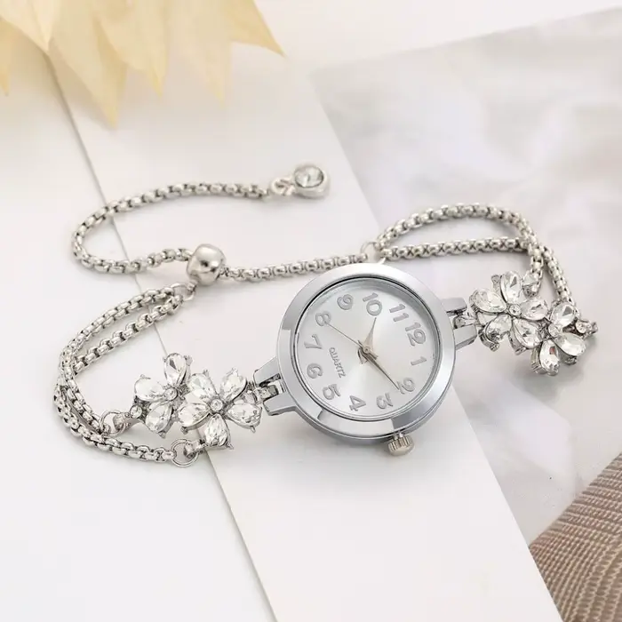 Montre-bracelet élégante pour femme
