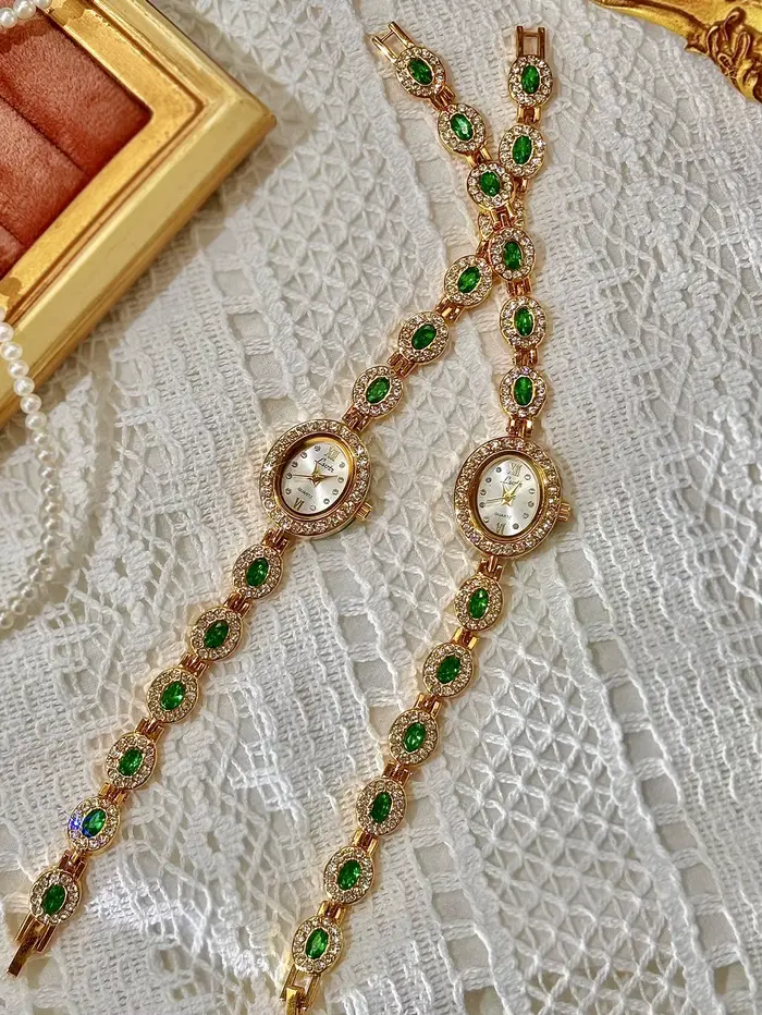 1 montre pour femme élégante et rétro