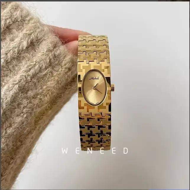 Montre en argent avec bracelet en acier inoxydable pour femme