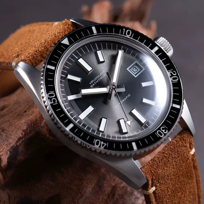 Hruodland 2025 nouvelle montre mécanique automatique rétro pour hommes PT5000 saphir cuir étanche 20