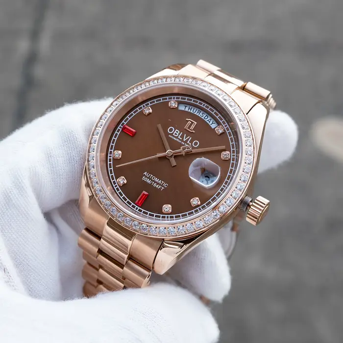 Montre automatique de luxe homme cadran marron bracelet or rose date avec résistance à l'eau et affichage lumineux pour occasions spéciales