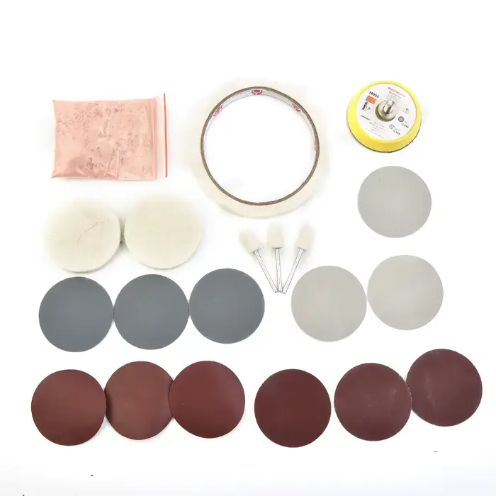 Kit de Polissage Verre Montre avec Support et Tampon pour Nettoyage et Élimination Rayures Occasions Spéciales