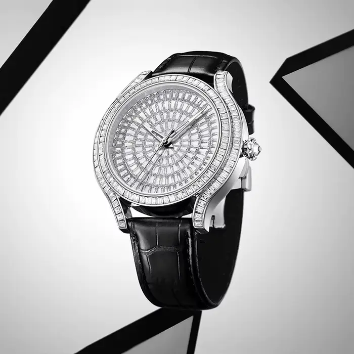 Montres automatiques pour hommes avec zircone cubique CZ