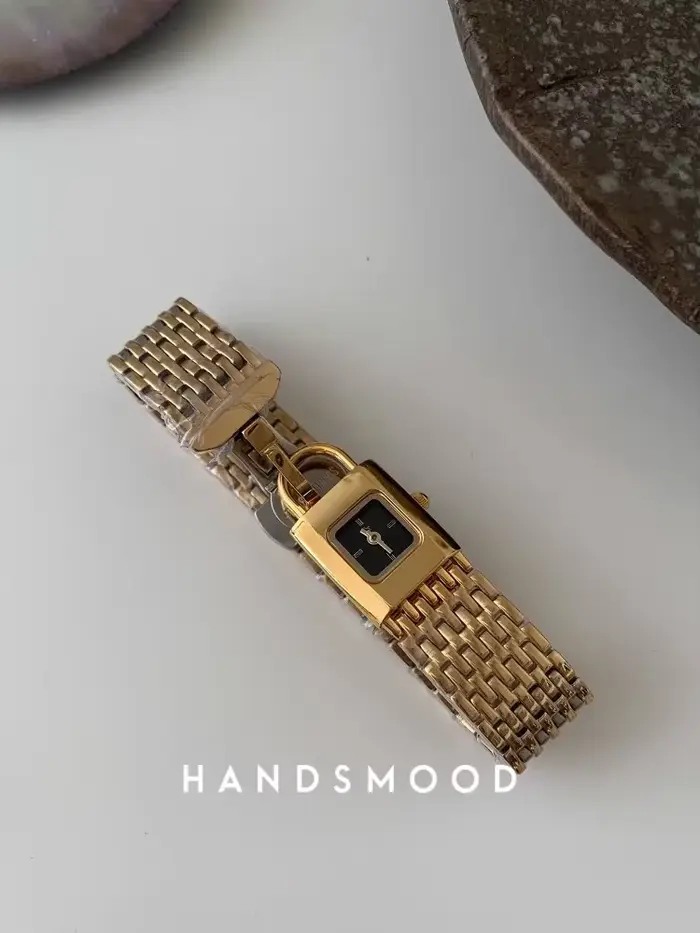Montre Vintage noire multi-styles pour femme