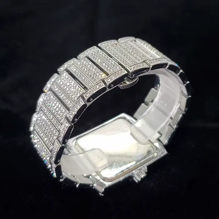 Montre en diamant de luxe pour hommes