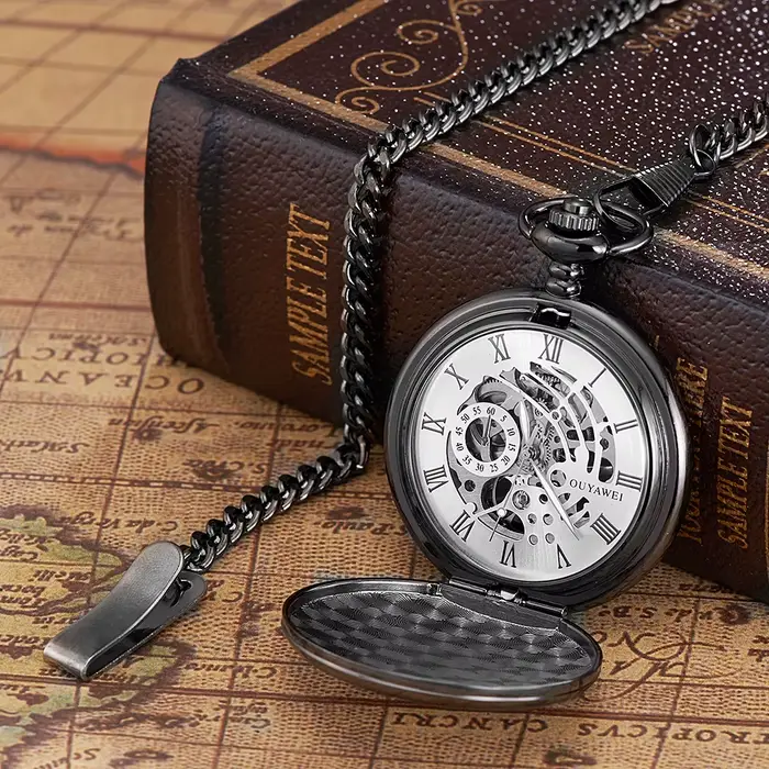 Montre de poche vintage mécanique pour hommes squelette noir remontage manuel montres Fob pour occasions spéciales et cadeaux de mariage