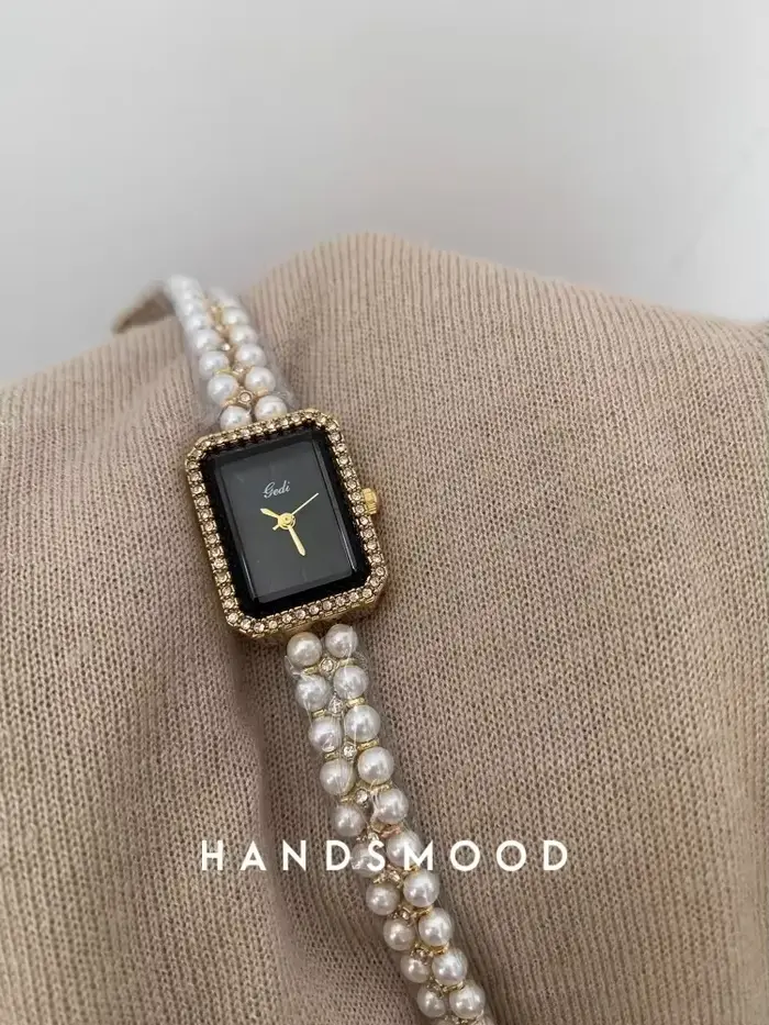Montre Vintage noire multi-styles pour femme