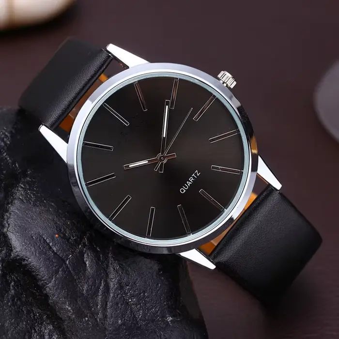 Montre-bracelet en cuir pour hommes