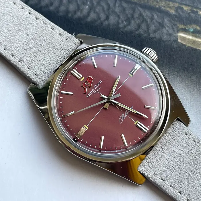 Merkur montre saumon cadran