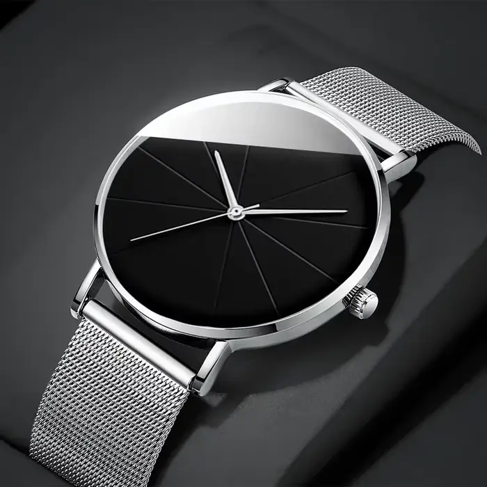 Montres de mode pour hommes minimalistes simples