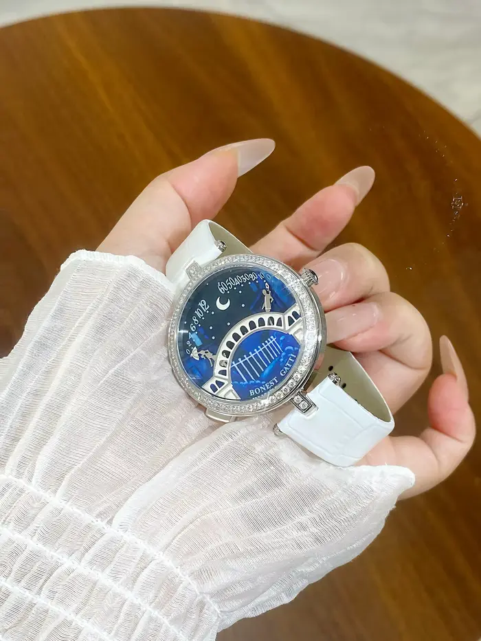 Montre pour femme BONEST GATTI : Design pont d'amoureux étoilé allemand avec cadran lumineux