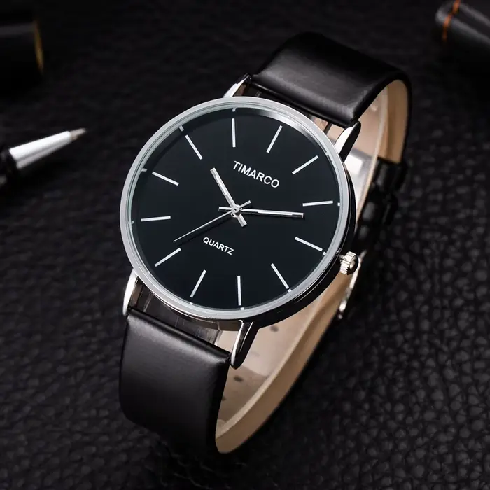 Montre à quartz en cuir blanc pour femme