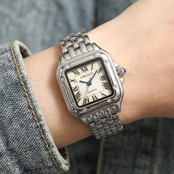 Montres-bracelets classiques pour femmes
