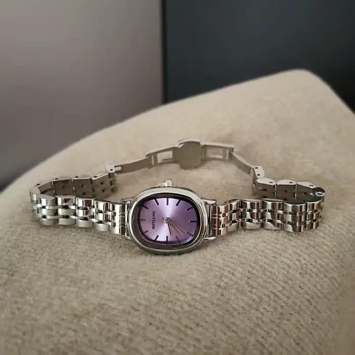 Montre pour femme de marque célèbre
